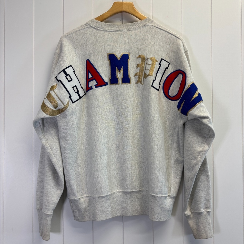 Vintage Champion Streetwear Embroidered Logo Sweatshirt Mens Medium Retro Sporty